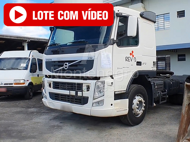 LOTE 008 - Volvo FM 370 6x2t 2014