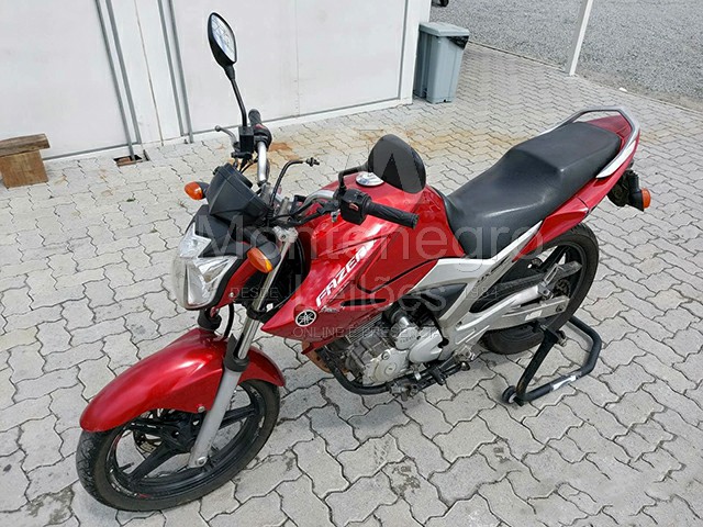 Lote 003 - YAMAHA FAZER YS 250 2011