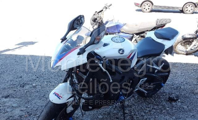 LOTE 013 - HONDA CBR 1000RR 2012