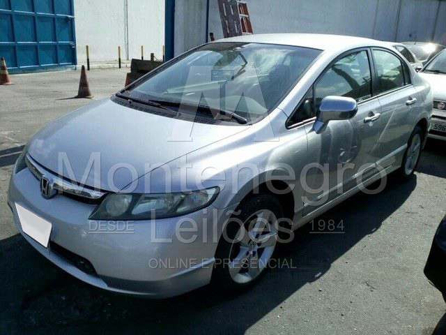 LOTE 015 - HONDA CIVIC SEDAN LXS 1.8 16V 2010