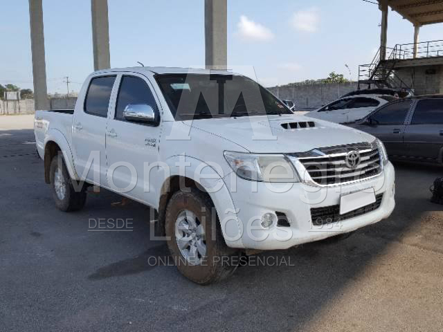 LOTE 023 - Toyota Hilux 3.0 TDI 4x4 CD SR (Aut) 2012