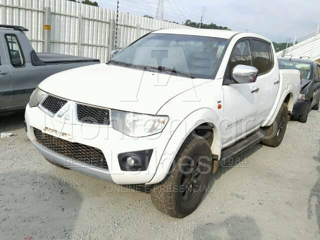 LOTE 025 - Mitsubishi L 200 Triton HPE 4x4 3.5 V6 