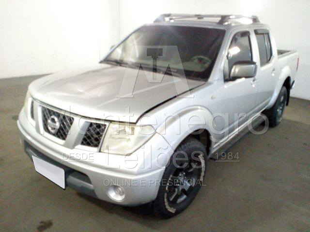 LOTE 027 - NISSAN Frontier 2.5 TD CD SV Attack 4x2 2014