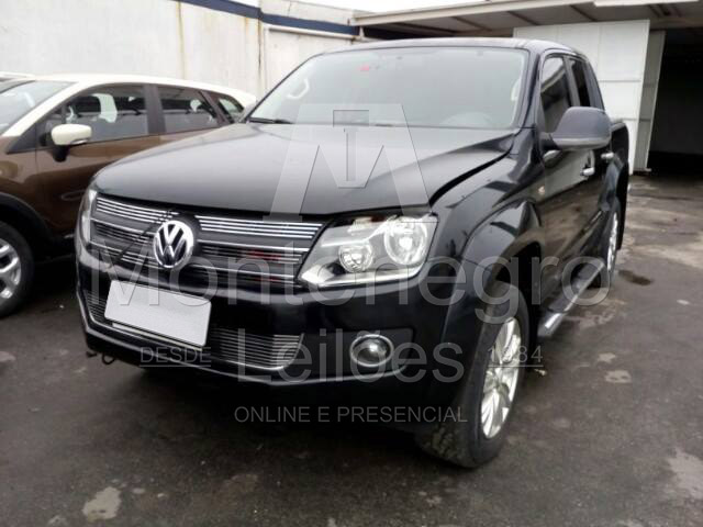 LOTE 035 - Volkswagen Amarok HighLine 2.0 TDi 4x4 2015